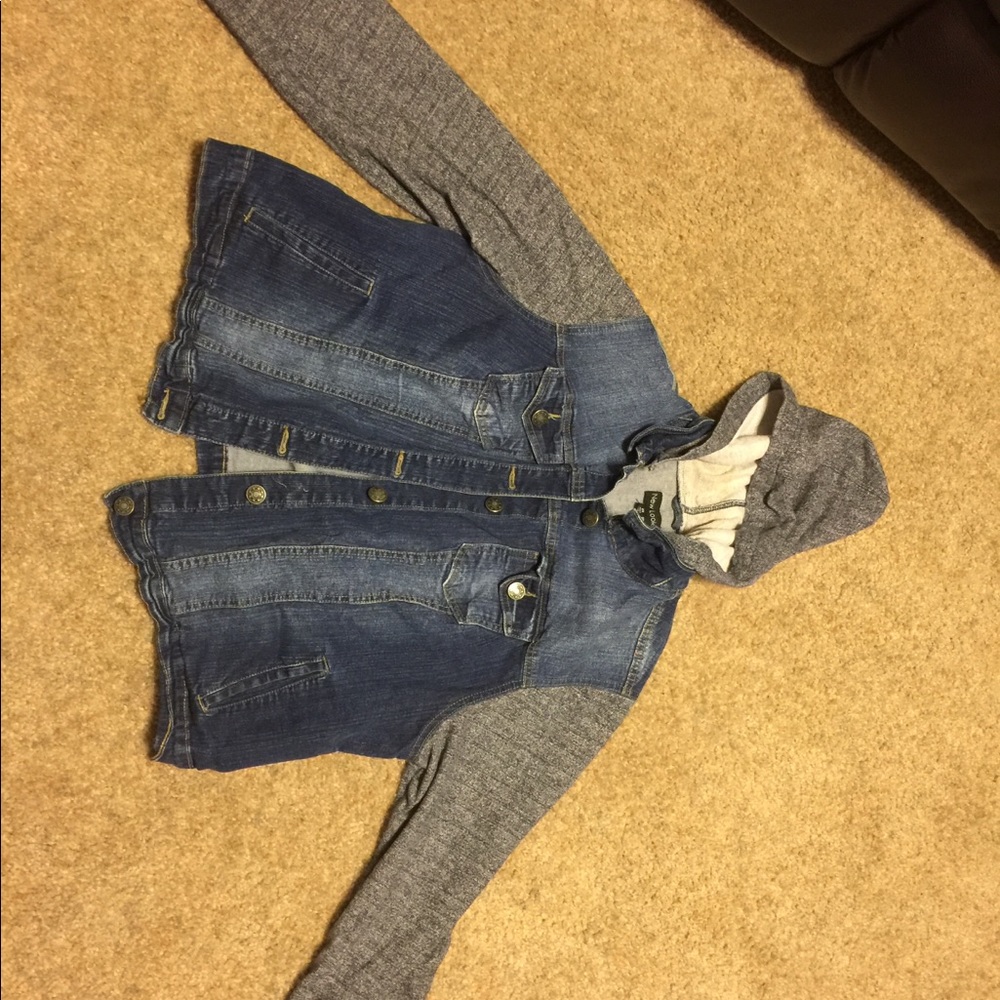 Denim jacket with gray hoodie gray cloth sleeves